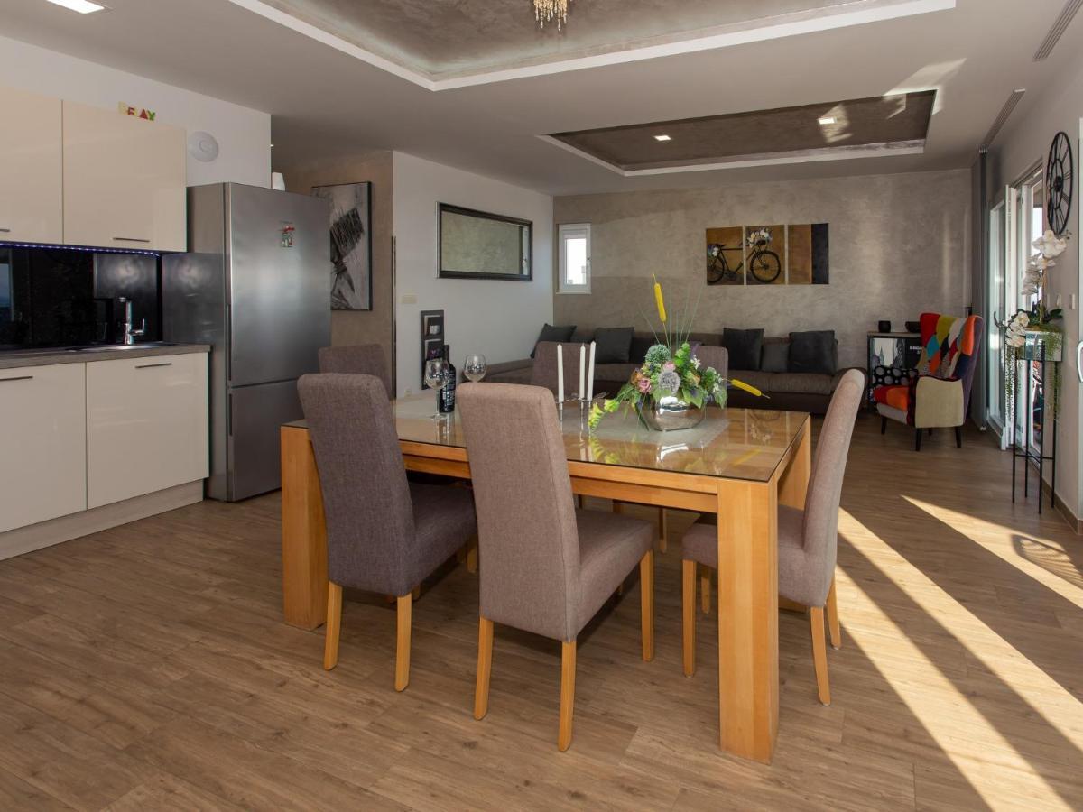 Apartments Aqua Τρογκίρ Εξωτερικό φωτογραφία